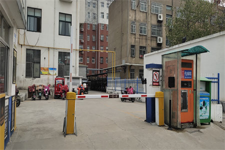 城东樱花苑3室2厅2卫139.8万136m2出售